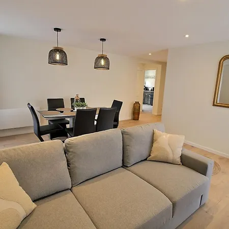 Renove Pres Du Centre De Avec Balcon, 2 Et Wi-fi Inclus - Fr-1-722-7 *